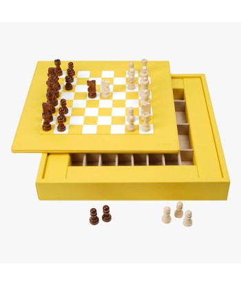 Lemon Yellow Chess Set ou a consommer sur place