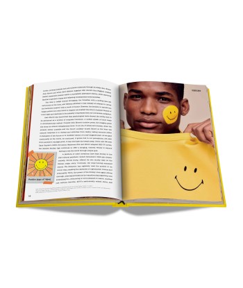 Livre Smiley : 50 Years of Good News Comparez et commandez 